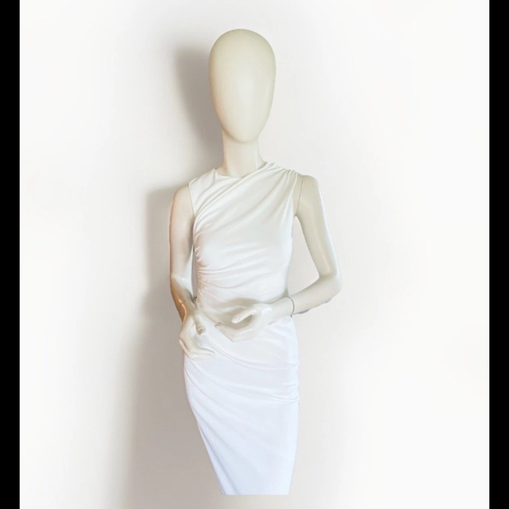 Zara Chic White Ruched Body Con Svelte Dress in Size Small, Simply Stunning!